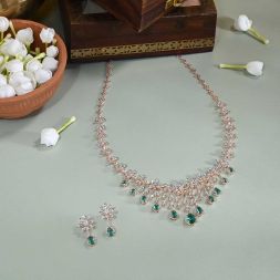 Elegant Floral Emerald and Diamond Necklace Set