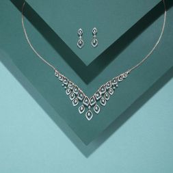 Graceful Leaf Astra Diamond Necklace Set