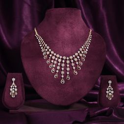 Delicate Floral Royal Necklace Set