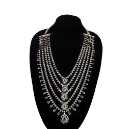 Luxurious Diamond and Emerald Necklace