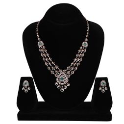 Traditional Diamond and Emerald Necklace Set
