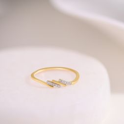 Daily Stylish 9Kt Yellow Gold Diamond Ring
