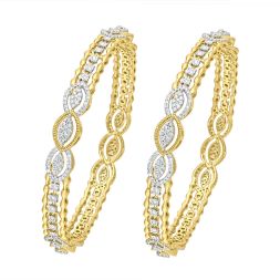 Stunning Yellow Gold Bangle in 14KT Set of 2