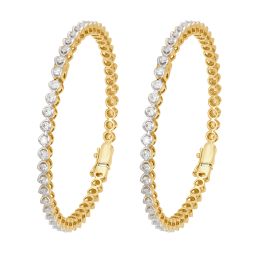 Shimmery Crown Star Diamond Bangle in 18KT Yellow Gold