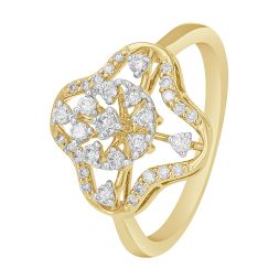 Gleaming 4-leaf Clover Diamond Ring