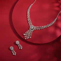 Stylish Overlapping Design Square Diamond Necklace Set