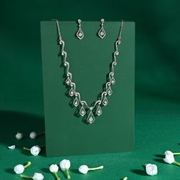 Glow Drop Diamond Necklace Set