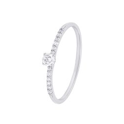 Pure Elegance Platinum Diamond Ring