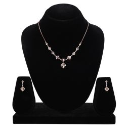 Refined Geometric Curve Necklace Set