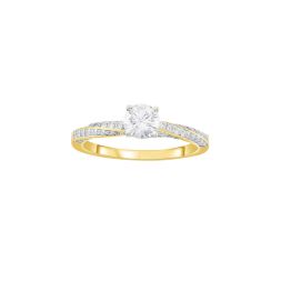 Solitaire Ring in Sparkling Yellow Gold