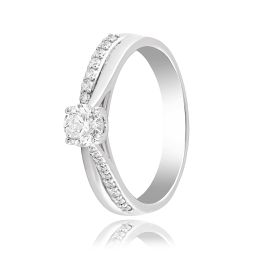 Elegance Radiant Diamond Ring