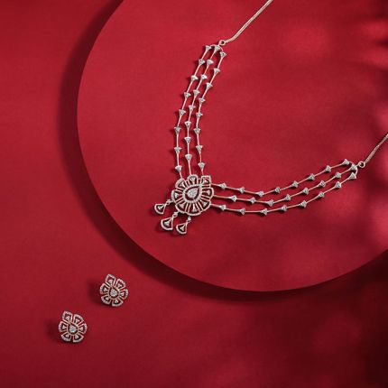 Elegant Sparkle Diamond Necklace Set