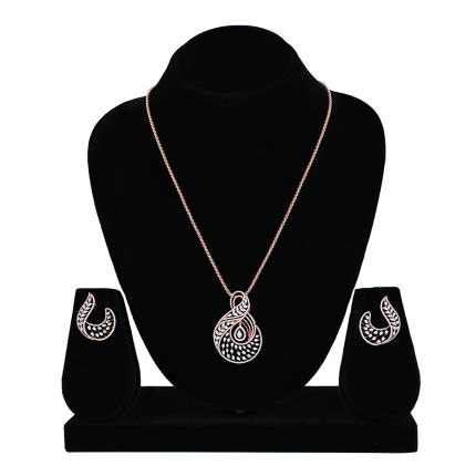 Opulent Radiance Diamond Pendant Set