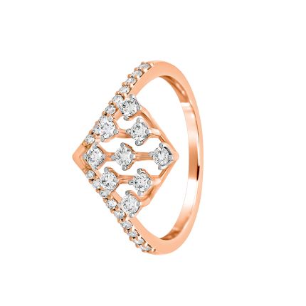 Pretty Diamond Finger Ring
