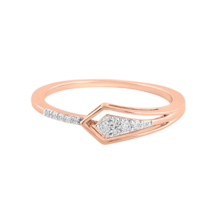 Resplendent Diamond Finger Ring