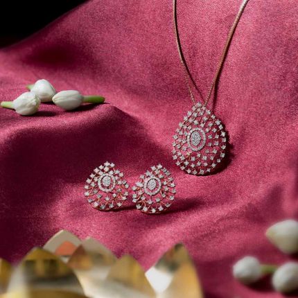 Glistening Droplet Diamond Pendant Set