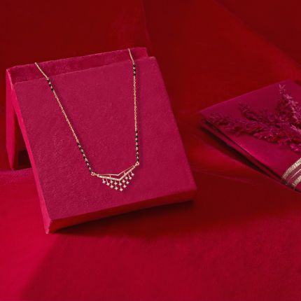 Starburst Design Diamond Tanmaniya with Chain
