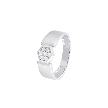 Charming Geometric Diamond and Platinum Finger Band