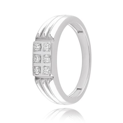 Beautiful Platinum Diamond Ring