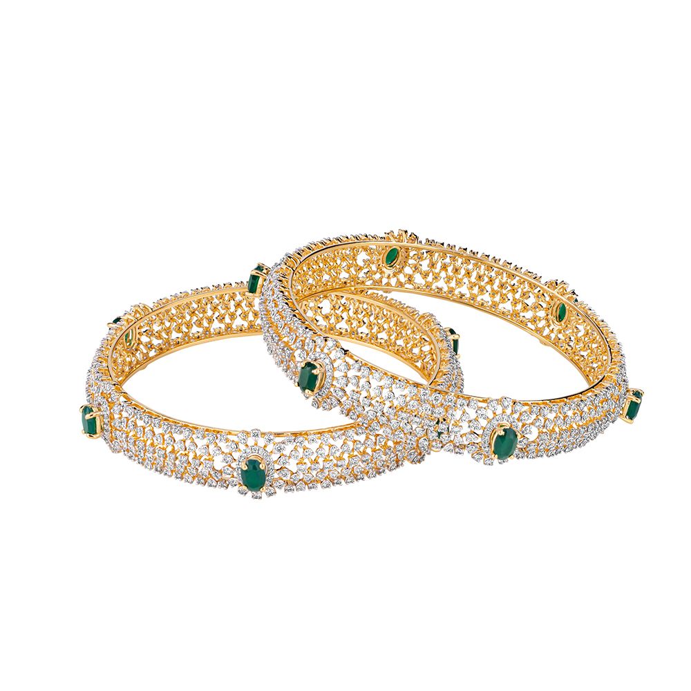 Luxurious Diamond and Emerald Bangle-Diamond-CBG23A19-D324RGB