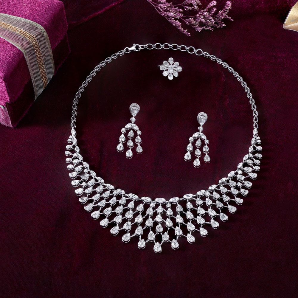 Buy Dazzling Diamond and White Gold Necklace Set CBX23046-D300W0B