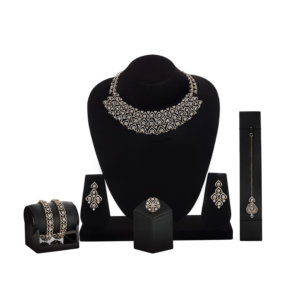 Shimmering Rose Gold and Diamond Necklace Set-Diamond-CBX23036-D300X0B