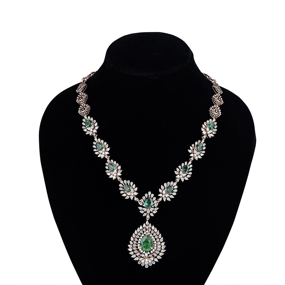 Glittering Diamond and Emerald Necklace Set-Diamond-CNS23A11-D324X0B