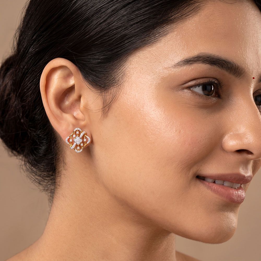 Striking 14Kt Yellow Gold Diamond Stud Earrings-Earrings-OPE26E27-D400RCC