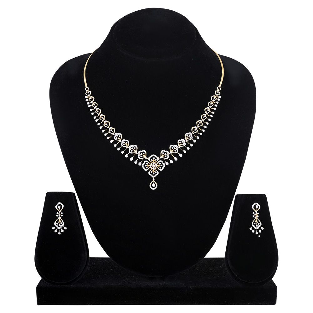 Sophisticated Serenity 18kt Yellow Gold Floral Necklace Set-Diamond-ONS24A56-D400R0B