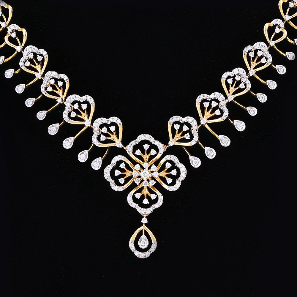 Sophisticated Serenity 18kt Yellow Gold Floral Necklace Set-Diamond-ONS24A56-D400R0B