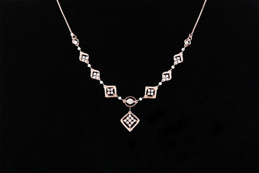 Refined Geometric Curve Necklace-Necklaces-OSN25A54-D400X1C