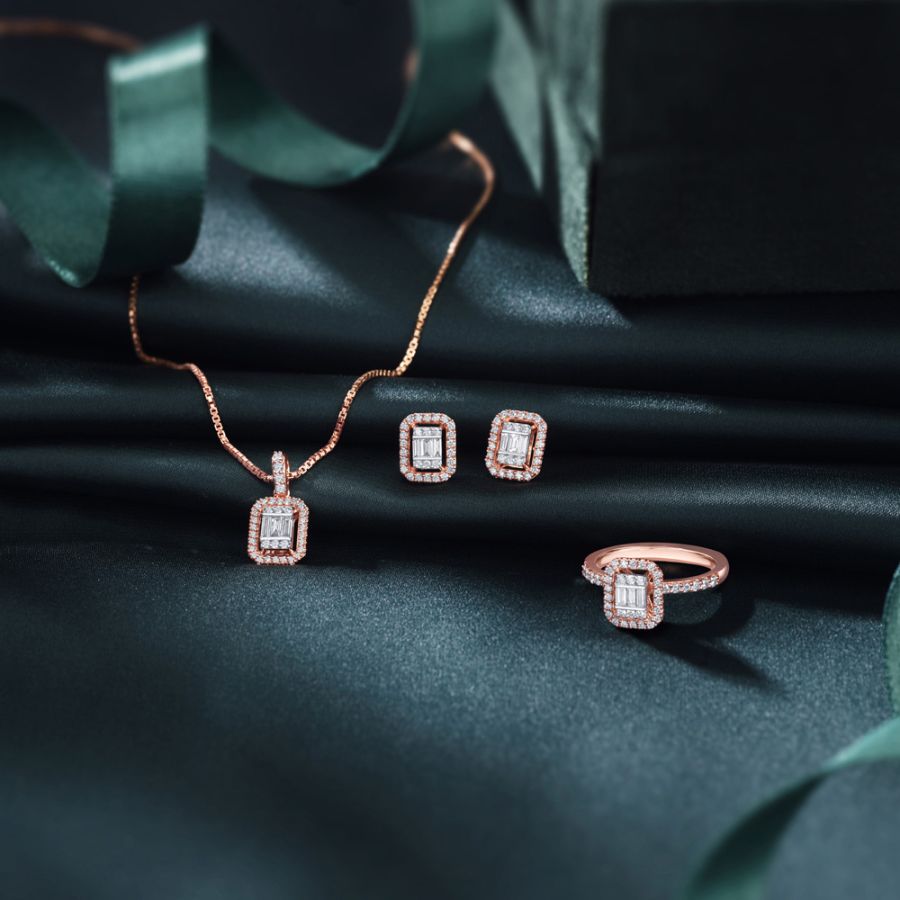 Dazzling Cube Diamond Pendant Set